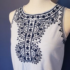 🧿 VINEYARD VINES Embroidered Tassle Shift Dress